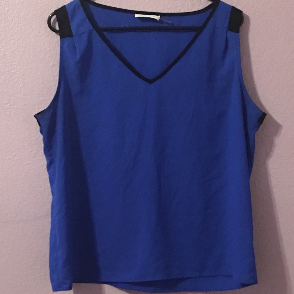 Calvin Klein top